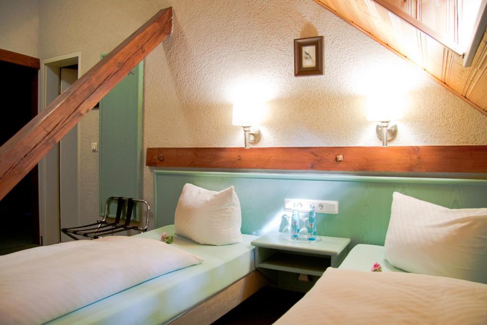Gasthof Schloss Hubertus Erfurt Room photo