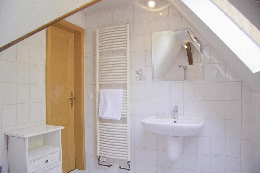 Gasthof Schloss Hubertus Erfurt Room photo